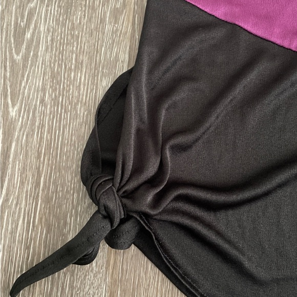 Vintage 1970s Asymmetrical Top - Picture 2 of 5